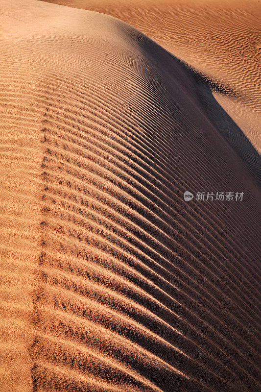 沙子和Erg Chebbi沙漠，Merzouga，摩洛哥，北非